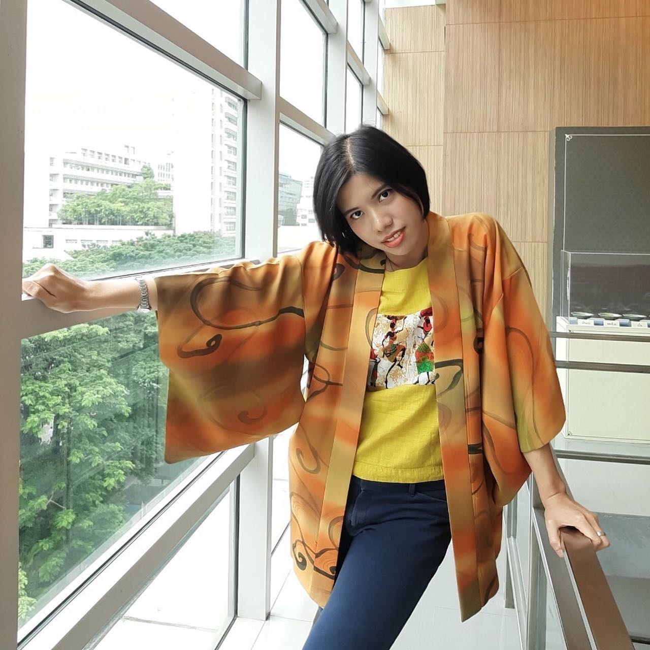 Customer wearing Sumo Vintage